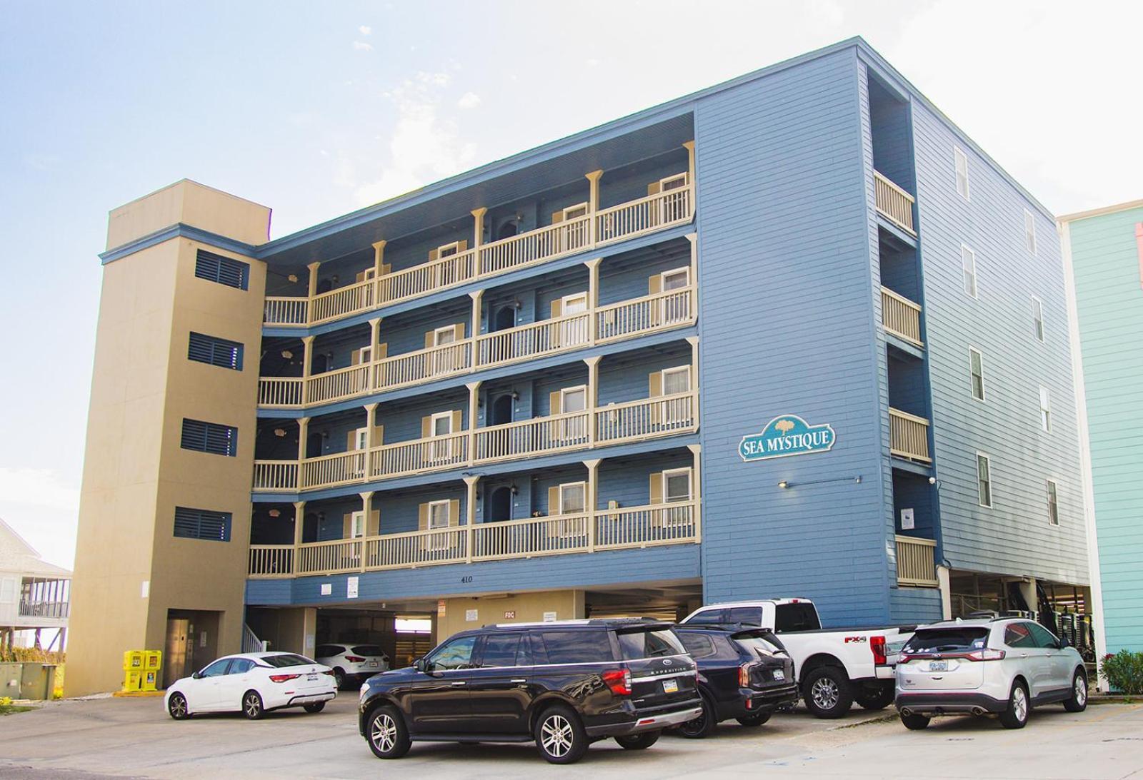 Sea Mystique Resort Garden City Exterior photo